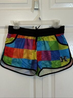 Univ of Hawaii Rainbow Warriors Checkerboard Athletic Women’s Shorts w/pockets